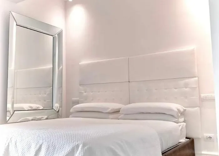 Exceptional Near Vatican Flat With Swimming Pool Apartament