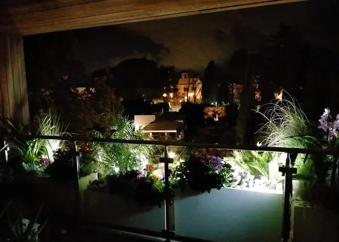 Exceptional Near Vatican Flat With Swimming Pool *
